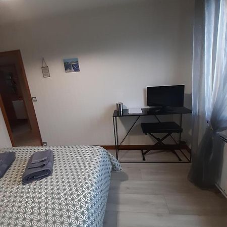 Chambre D'Hote Le Bois Joli Brains Bagian luar foto