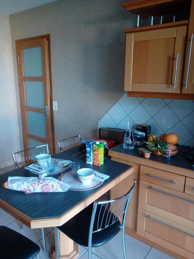 Chambre D'Hote Le Bois Joli Brains Bagian luar foto