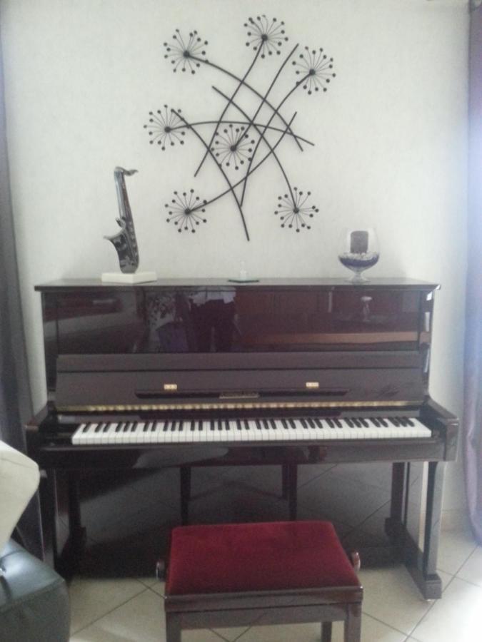 Chambre D'Hote Le Bois Joli Brains Bagian luar foto